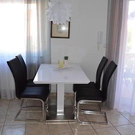Apartment Lussy *